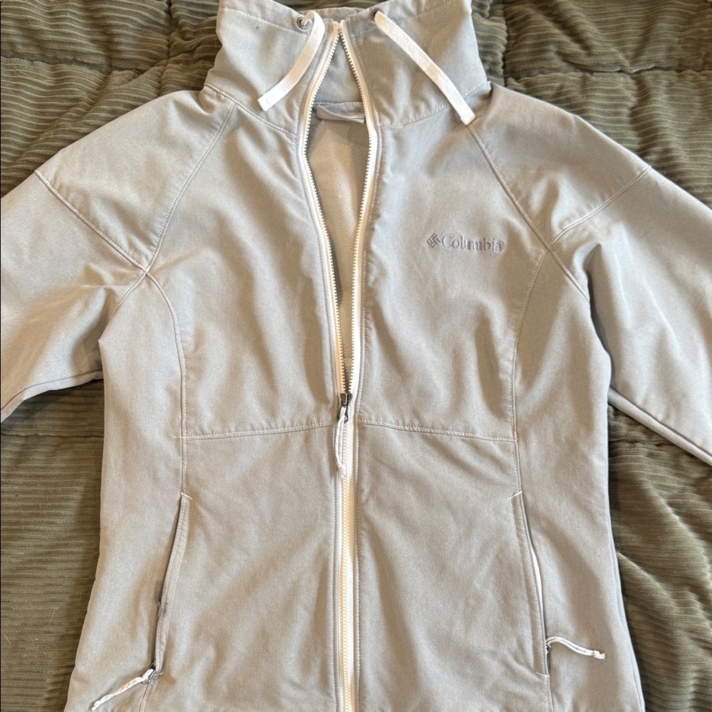 Columbia Soft light Gray Full-Zip windbreaker